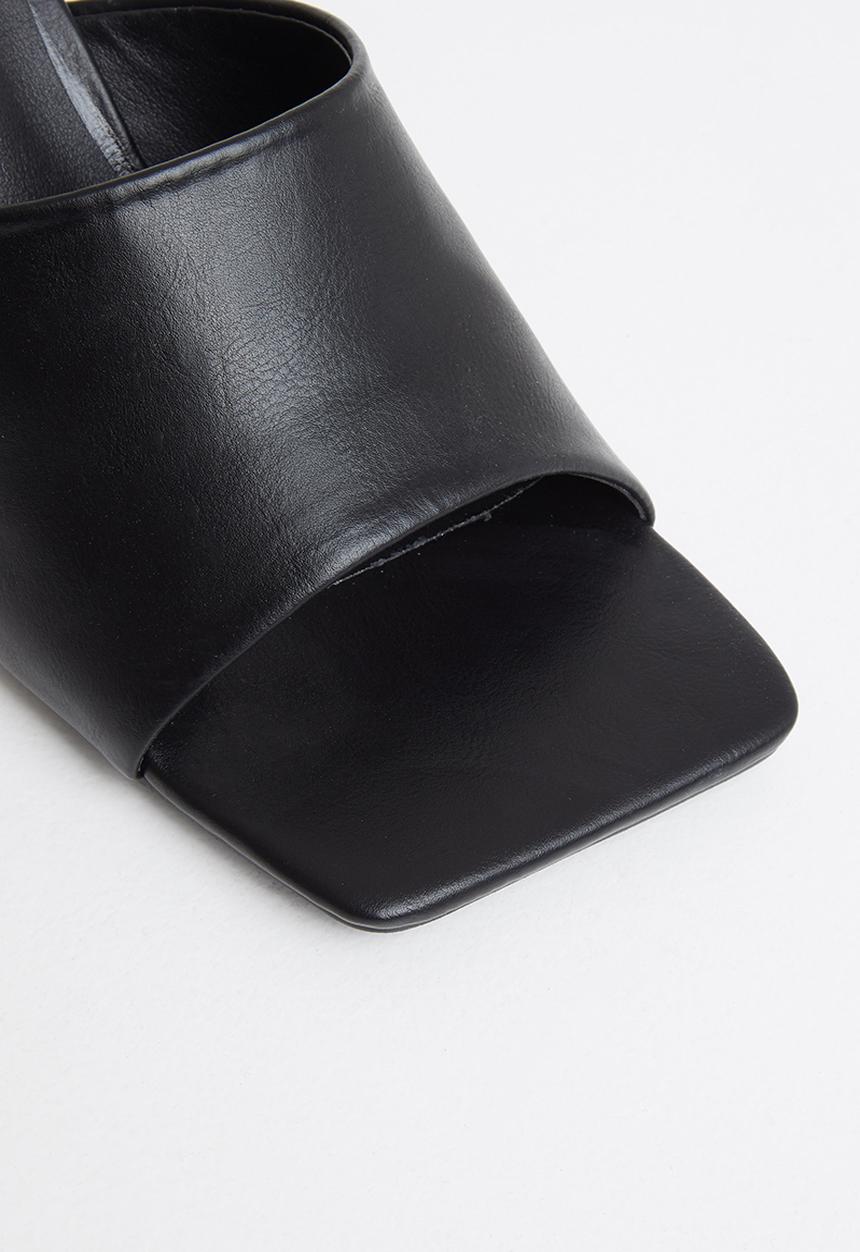 Missguided - Square toe low heel mule - black