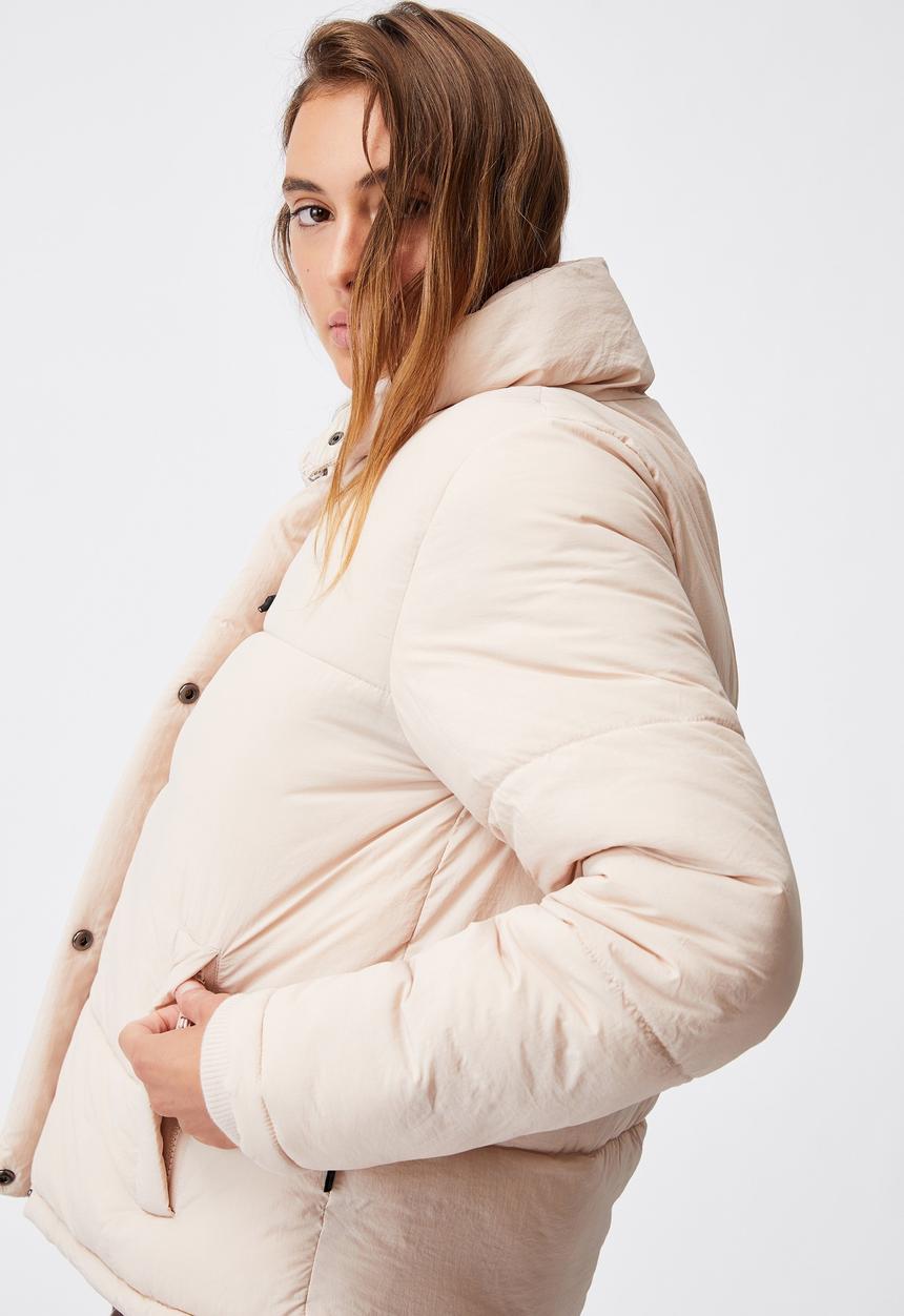 Cotton On - The recycled mother puffer - creme brulee
