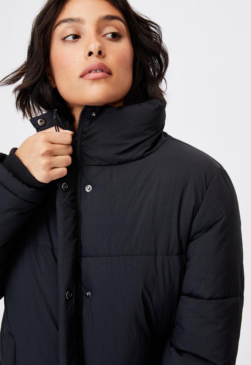 Cotton On - The recycled mother puffer - black