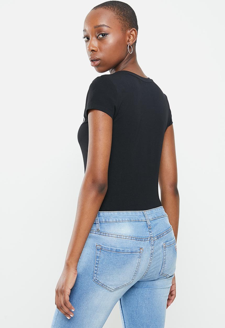 GUESS - Short sleeve nouveau Guess tee - black