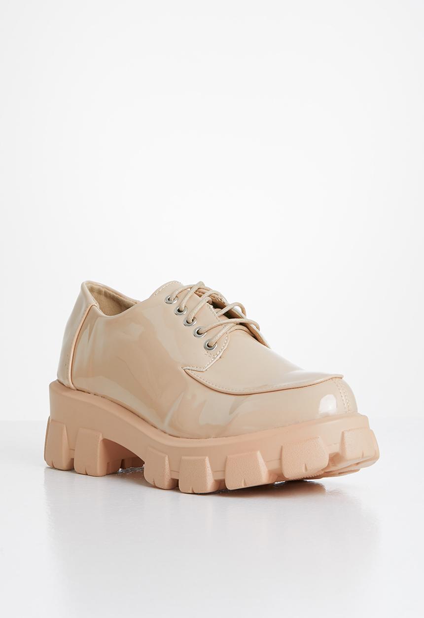 Footwork - Valenti chunky brogue - beige