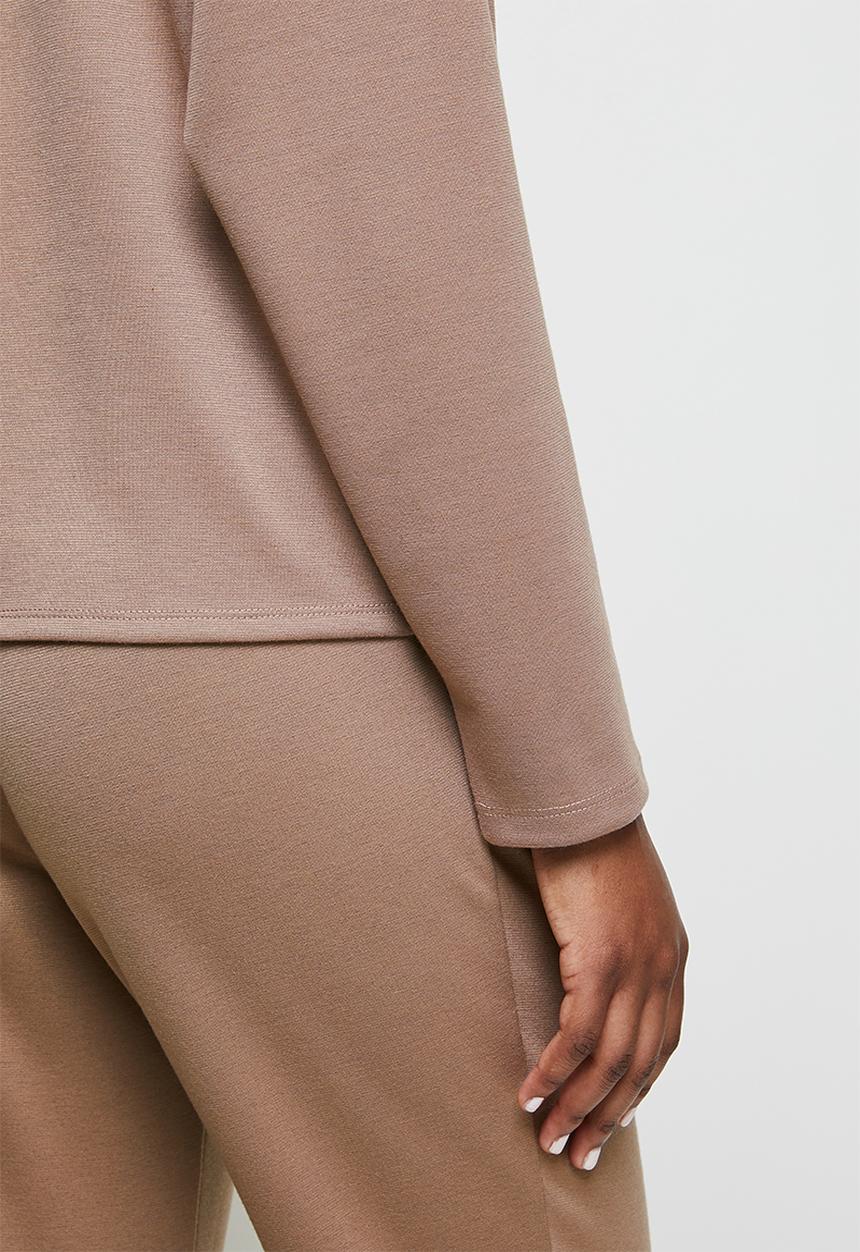 edit - Slashneck boxy tee - beige