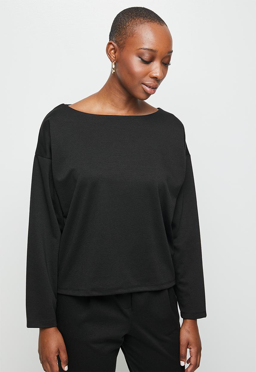 edit - Slashneck boxy tee - black