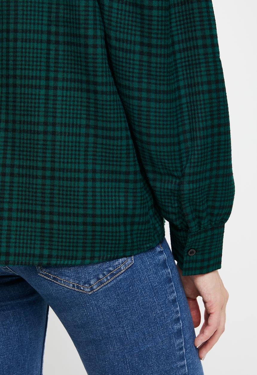 Jacqueline de Yong - Ninna long sleeve puff top - green & black 