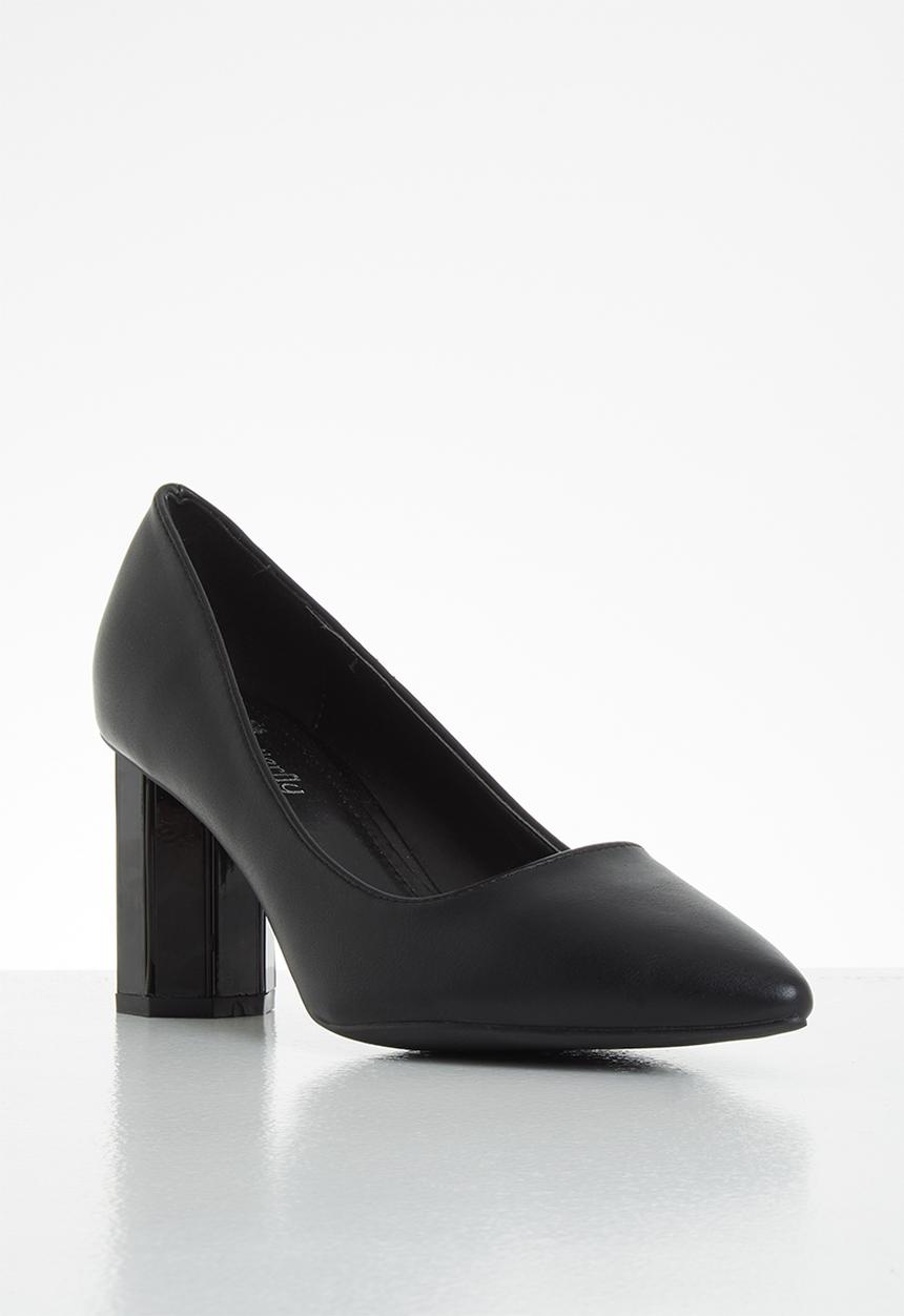 Butterfly Feet - Octavia court - black