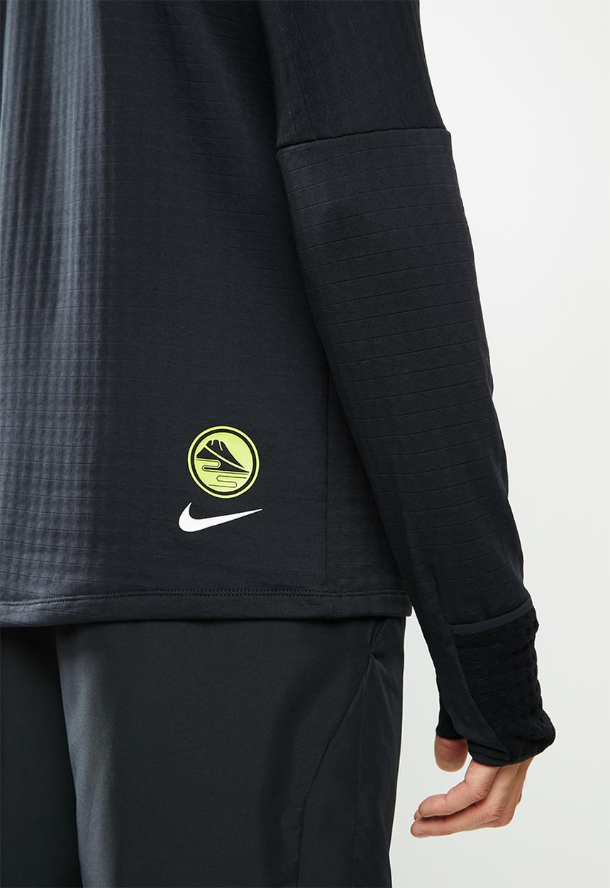 Nike - Nike ek sphr elmnt crew - black