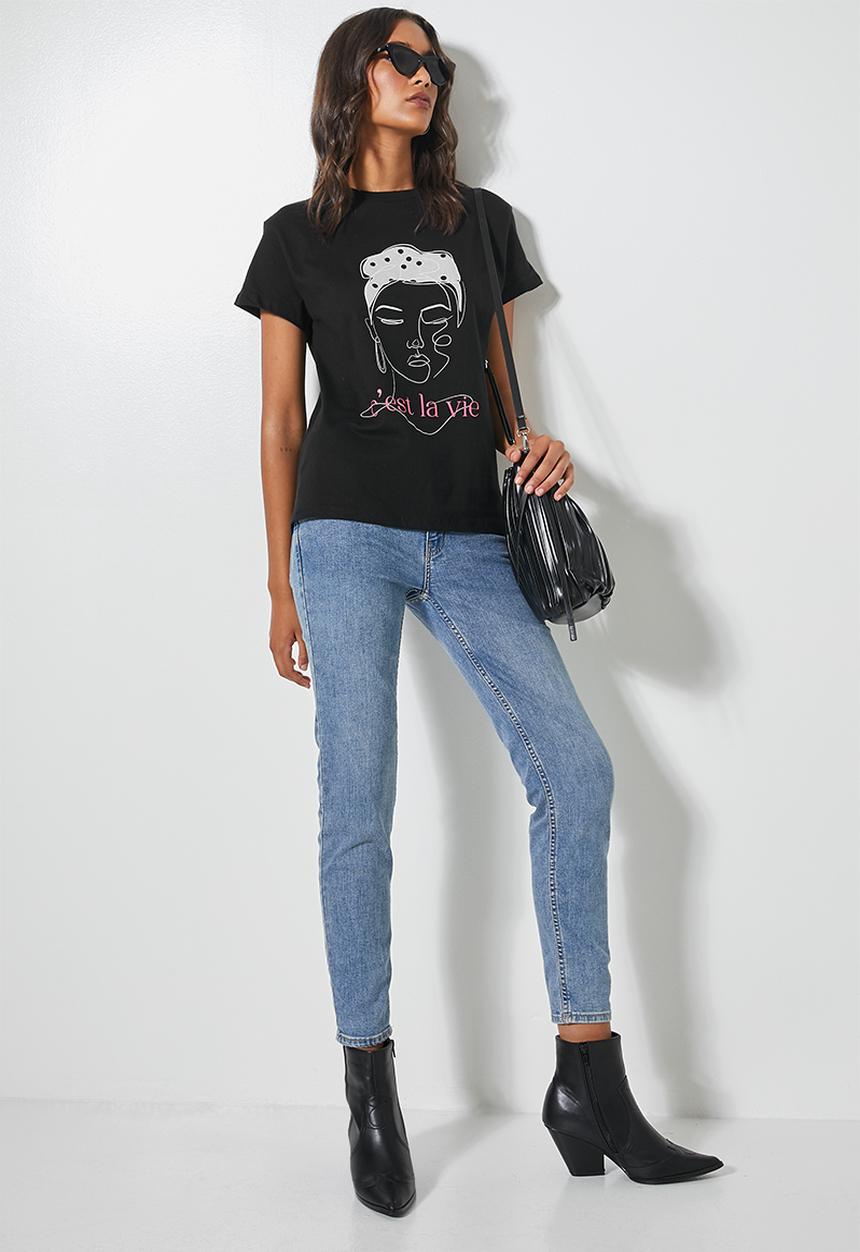 Superbalist - C'est la vie printed tee - black 
