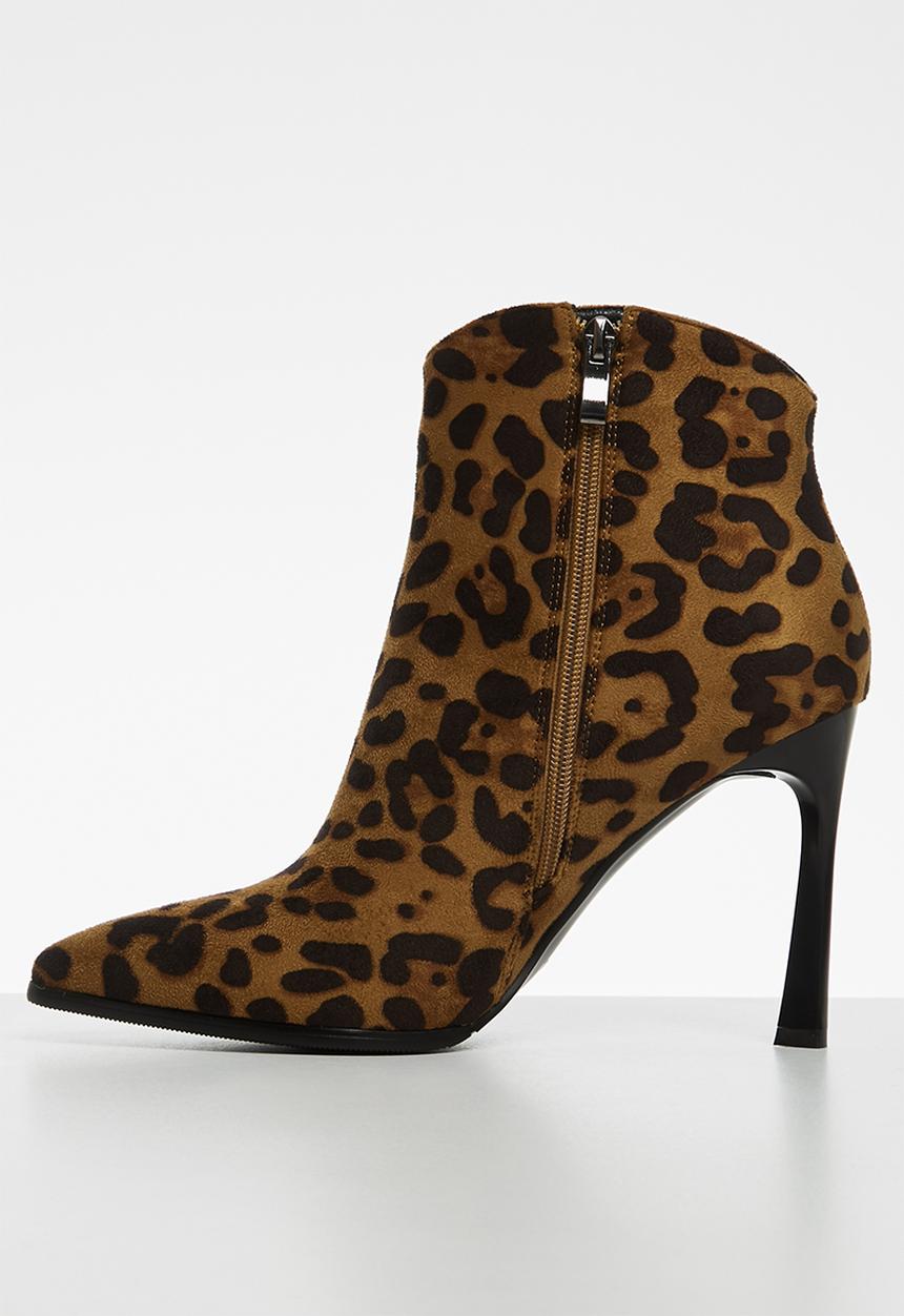 SISSY BOY - The animal in you ankle boot - brown & black