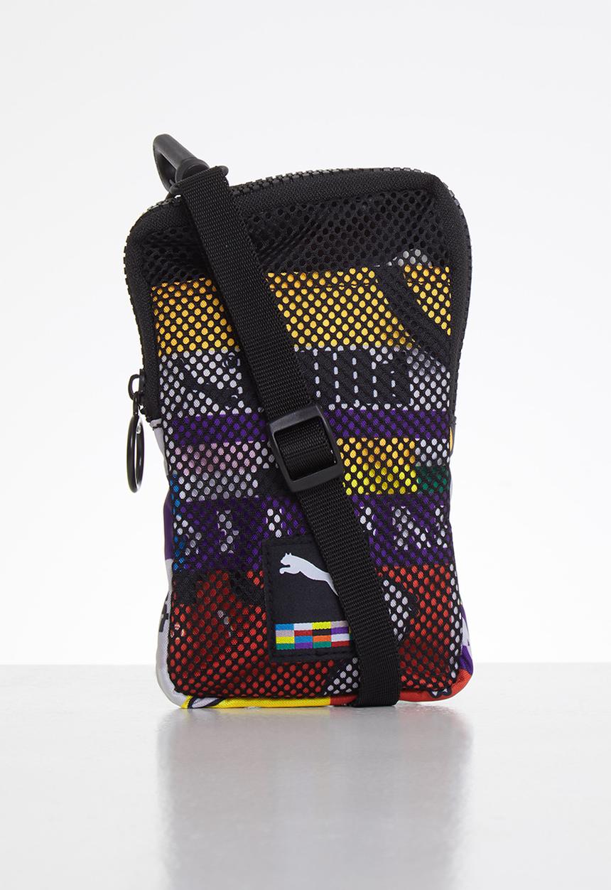PUMA - Prime street sling pouch - puma black-aop