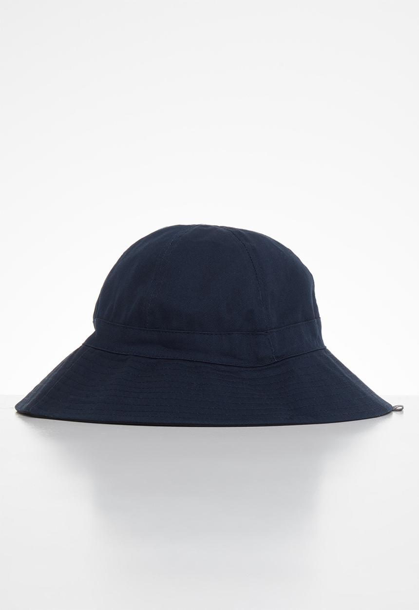 Superbalist - Reversible bucket hat - black & navy