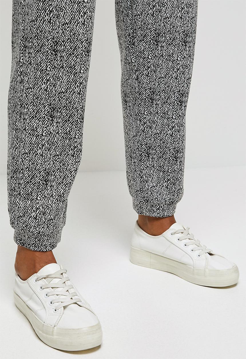 edit - Check woven jogger - black & white