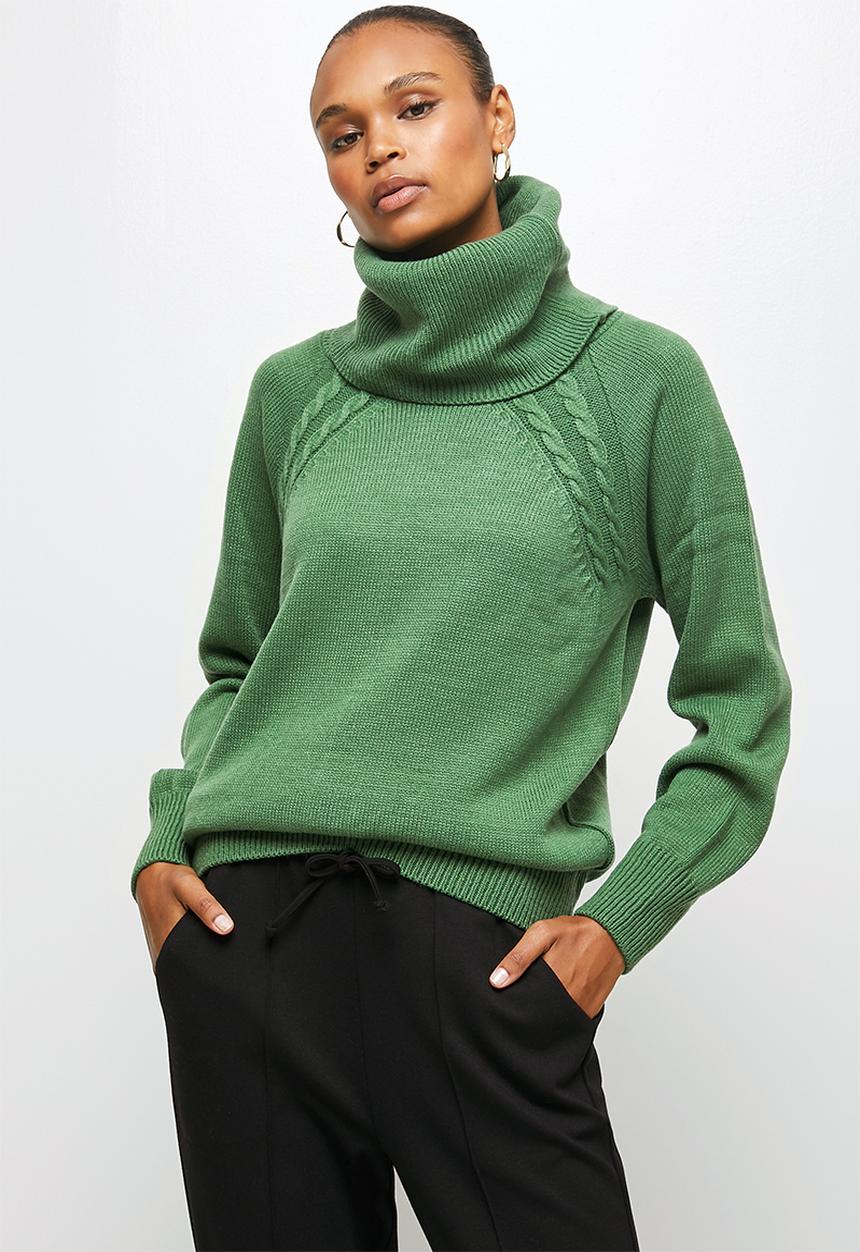 edit - Cabled raglan slouchy jumper - green