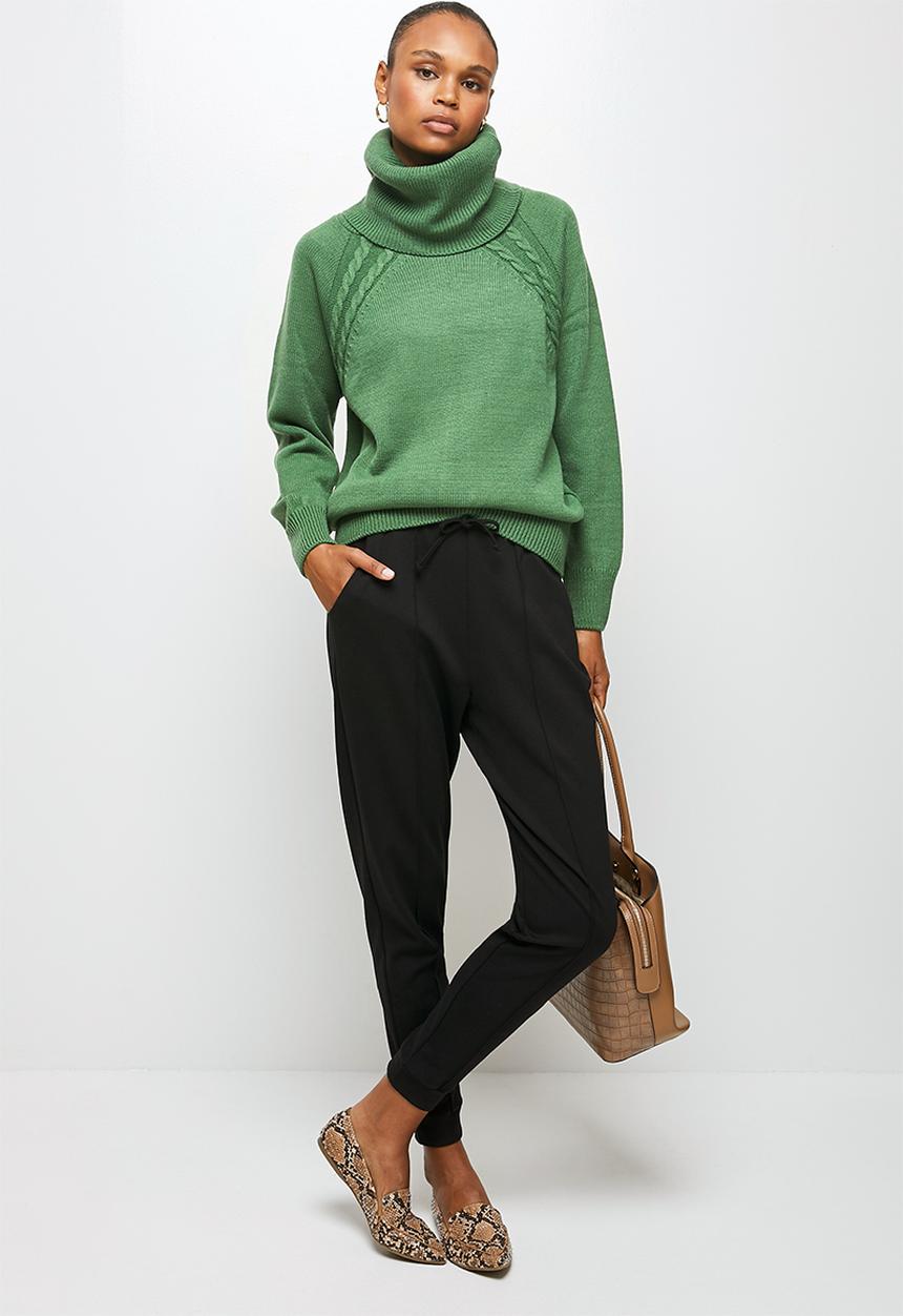 edit - Cabled raglan slouchy jumper - green