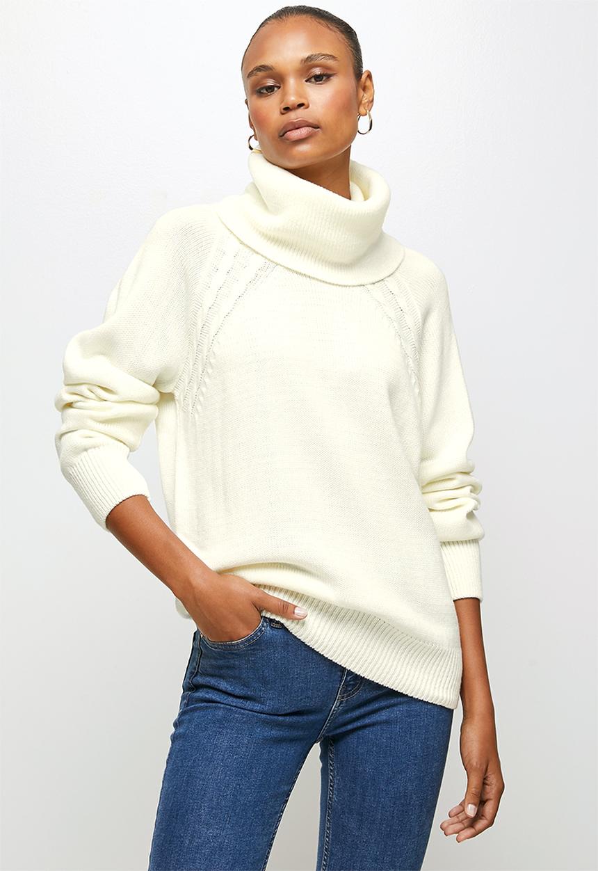edit - Cabled raglan slouchy jumper - white