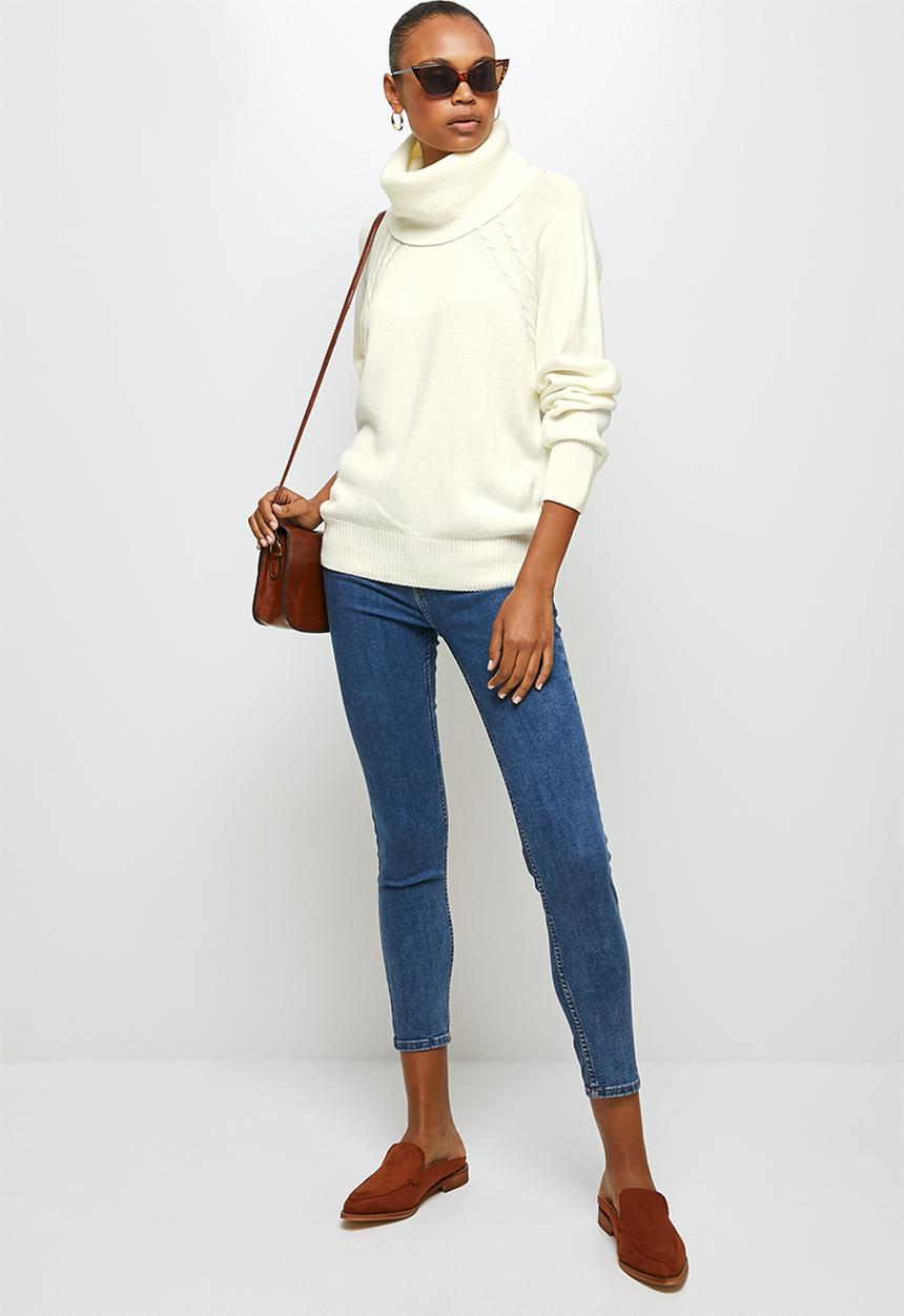 edit - Cabled raglan slouchy jumper - white