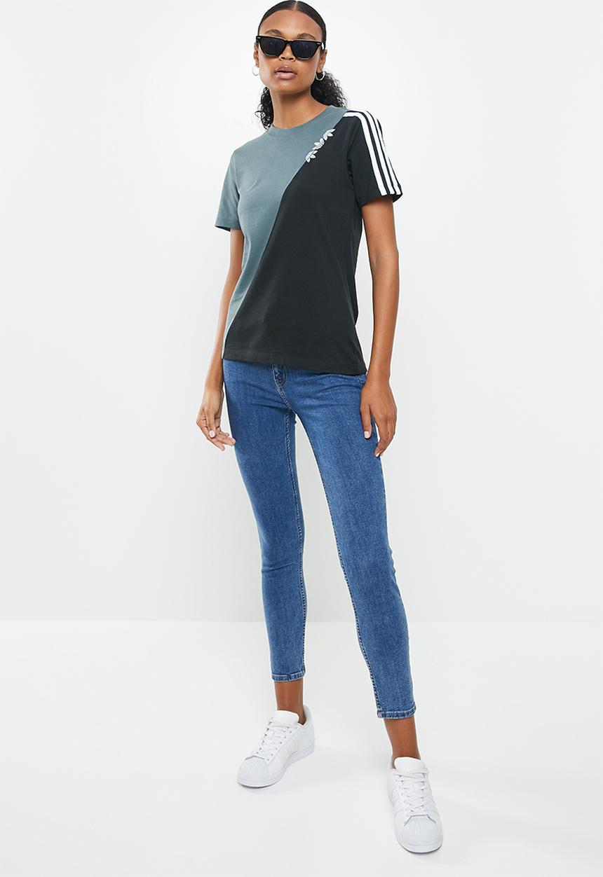 adidas Originals - Originals regular tee - blue oxide/black