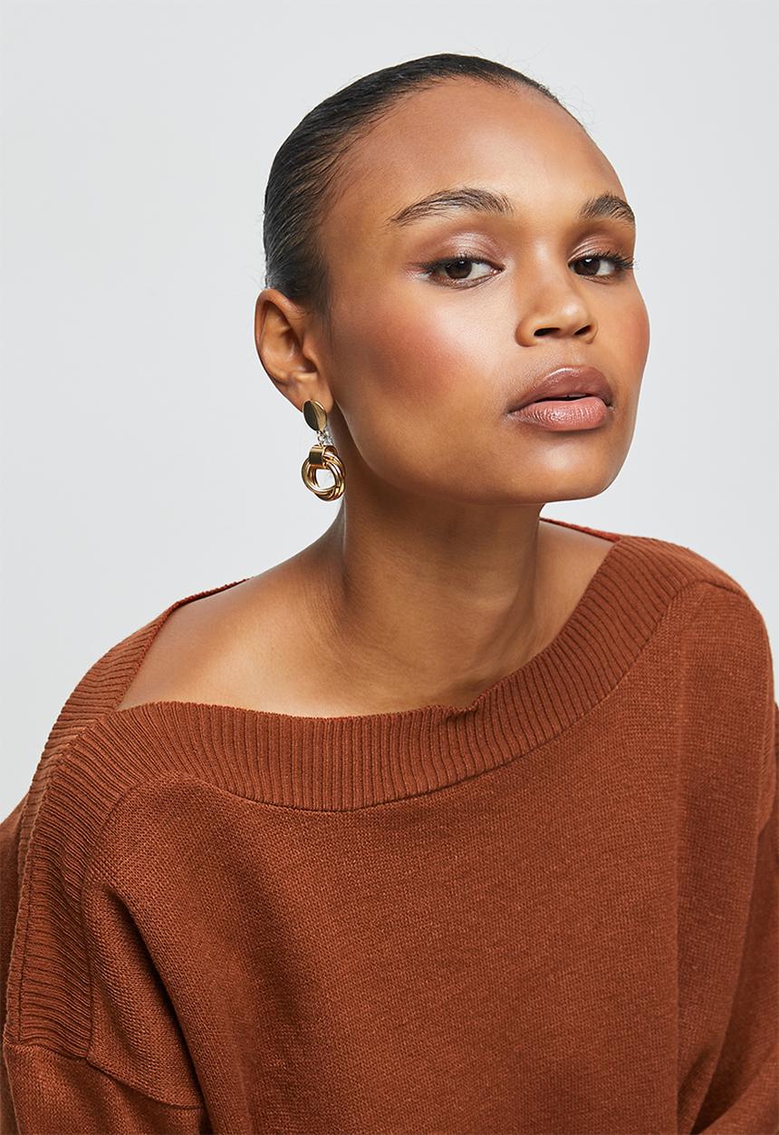 edit - Slash neck jumper - tobacco