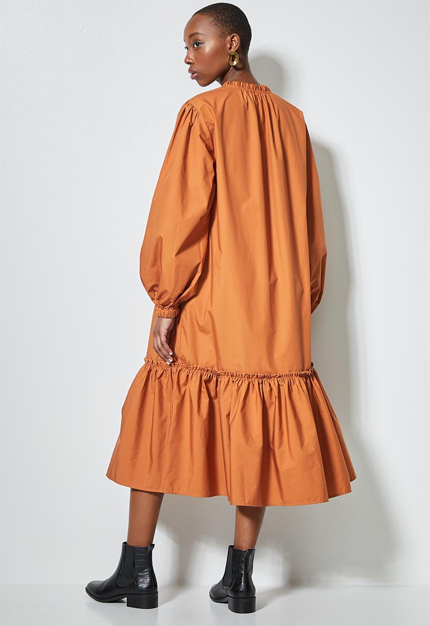 Superbalist - Formal tiered dress with pie crust neckline - tobacco