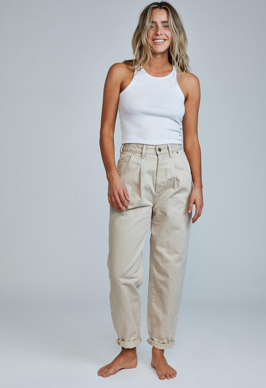 Cotton On - Slouch mom jeans - sandstone pleat