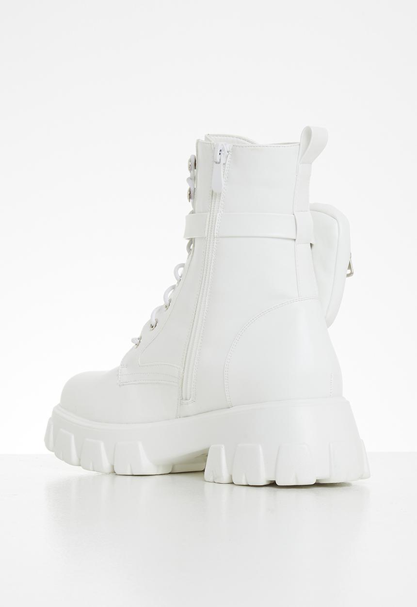 Plum - Skylar chunky ankle boot with removable pouch - white