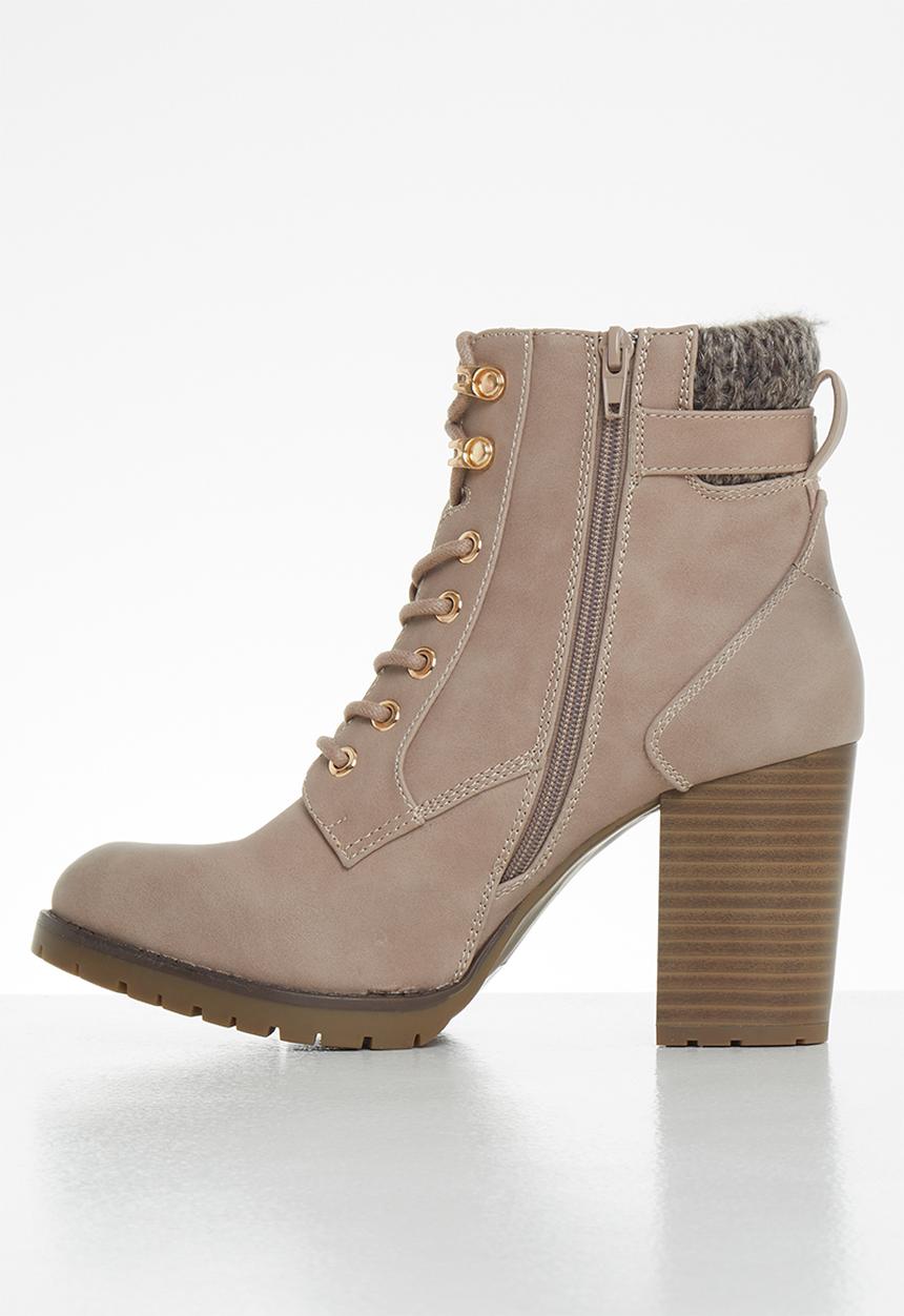 Miss Black - Delta ankle boot - pink