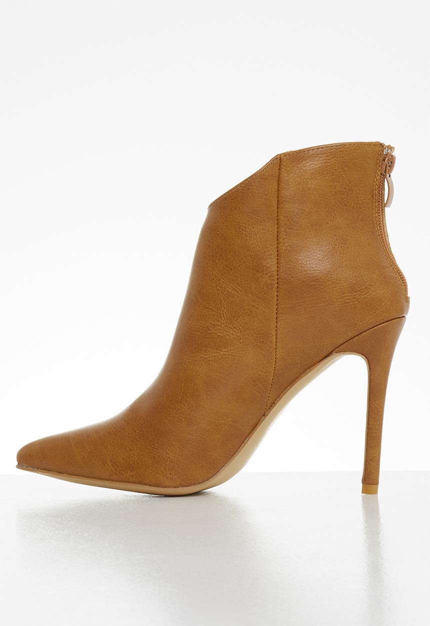 Miss Black - Boss ankle boot - tan