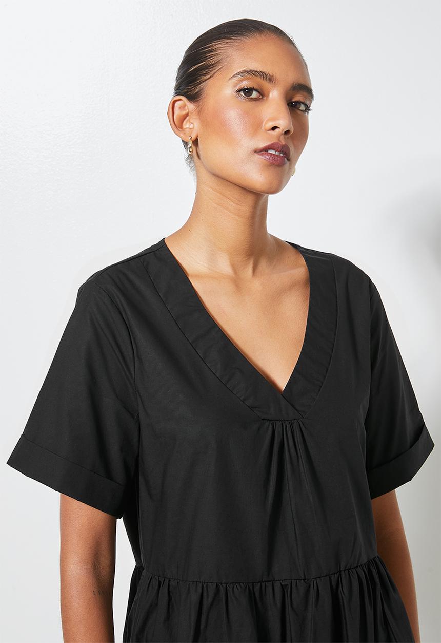 Superbalist - V-neck poplin midi - black
