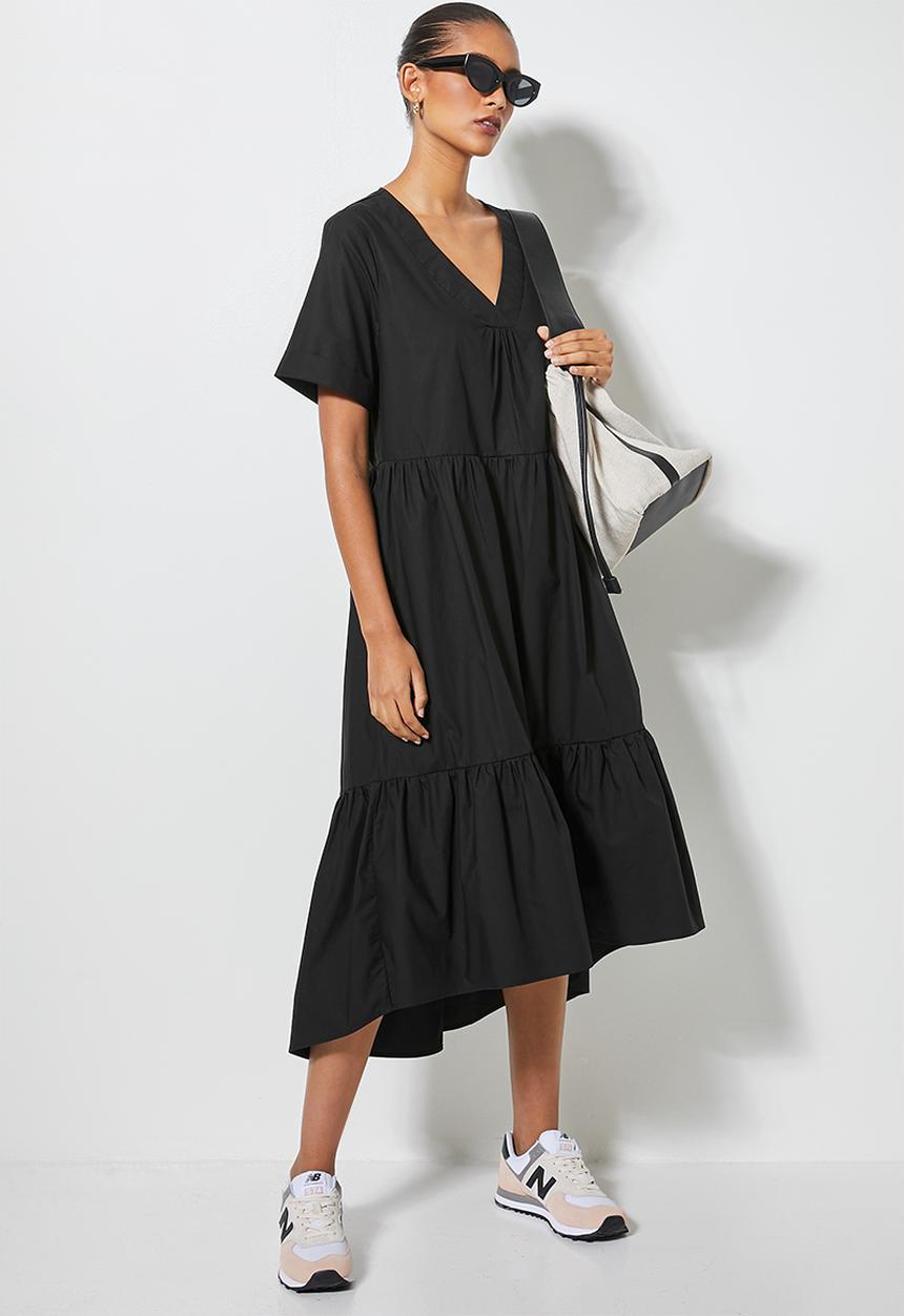 Superbalist - V-neck poplin midi - black