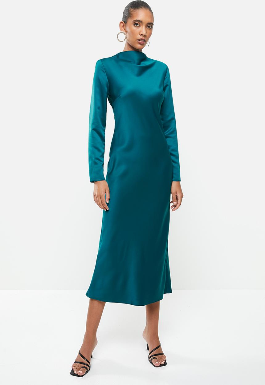 VELVET - Long sleeve satin slip midi dress with shoulder pads - blue