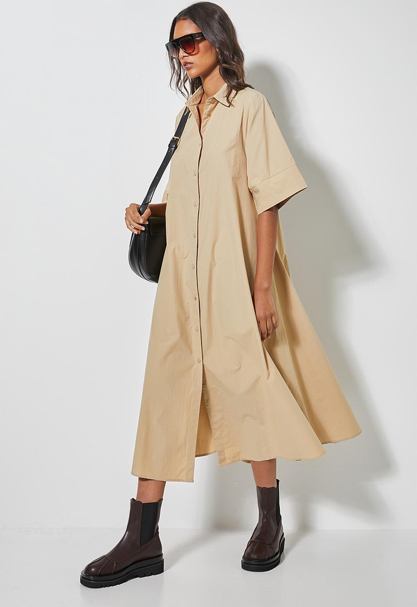 Superbalist - Traepze shirt dress - beige 