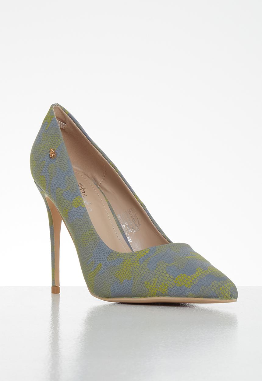 Miss Black - Camo court - yellow