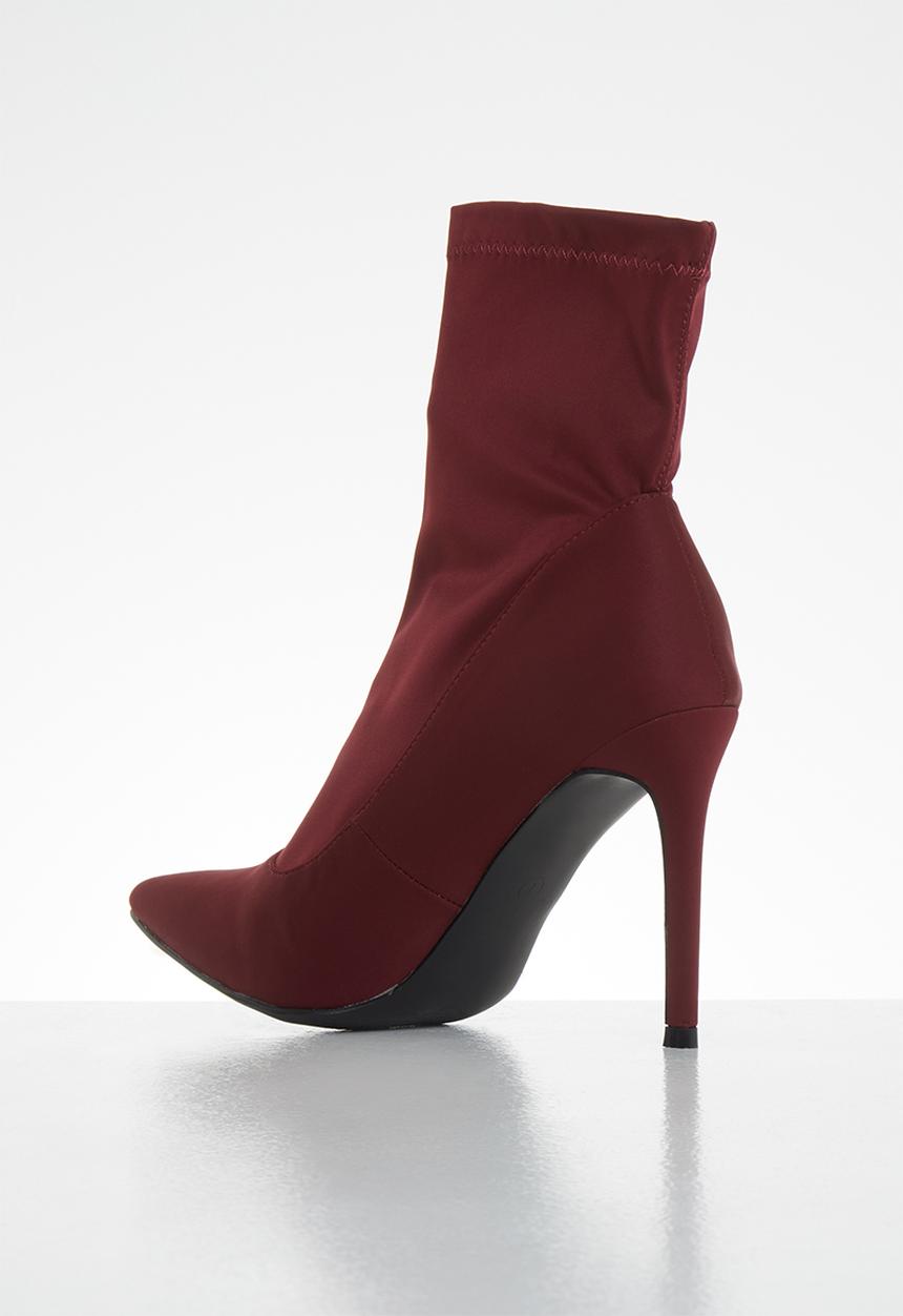 Miss Black - Lykra sock boot - burgundy 