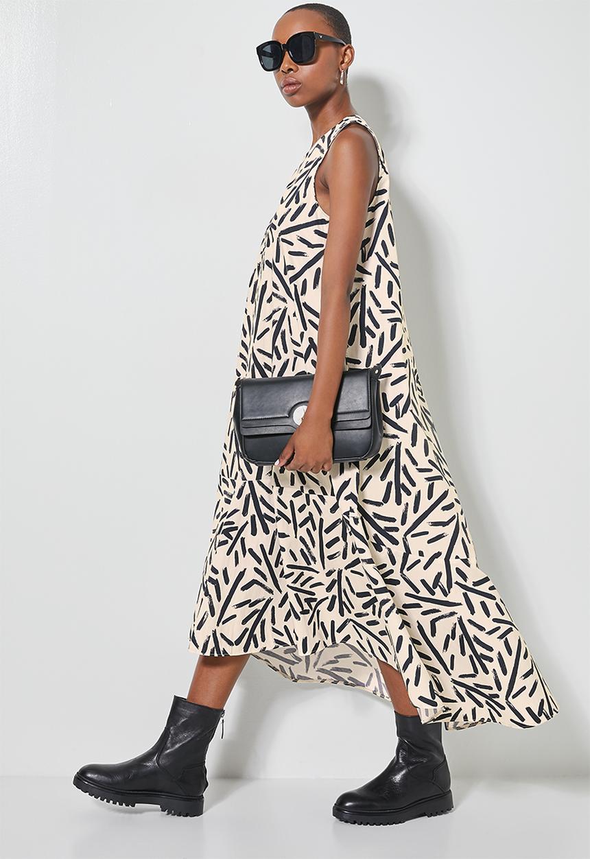 Superbalist - Crew neck trapeze dress -  neutral & black