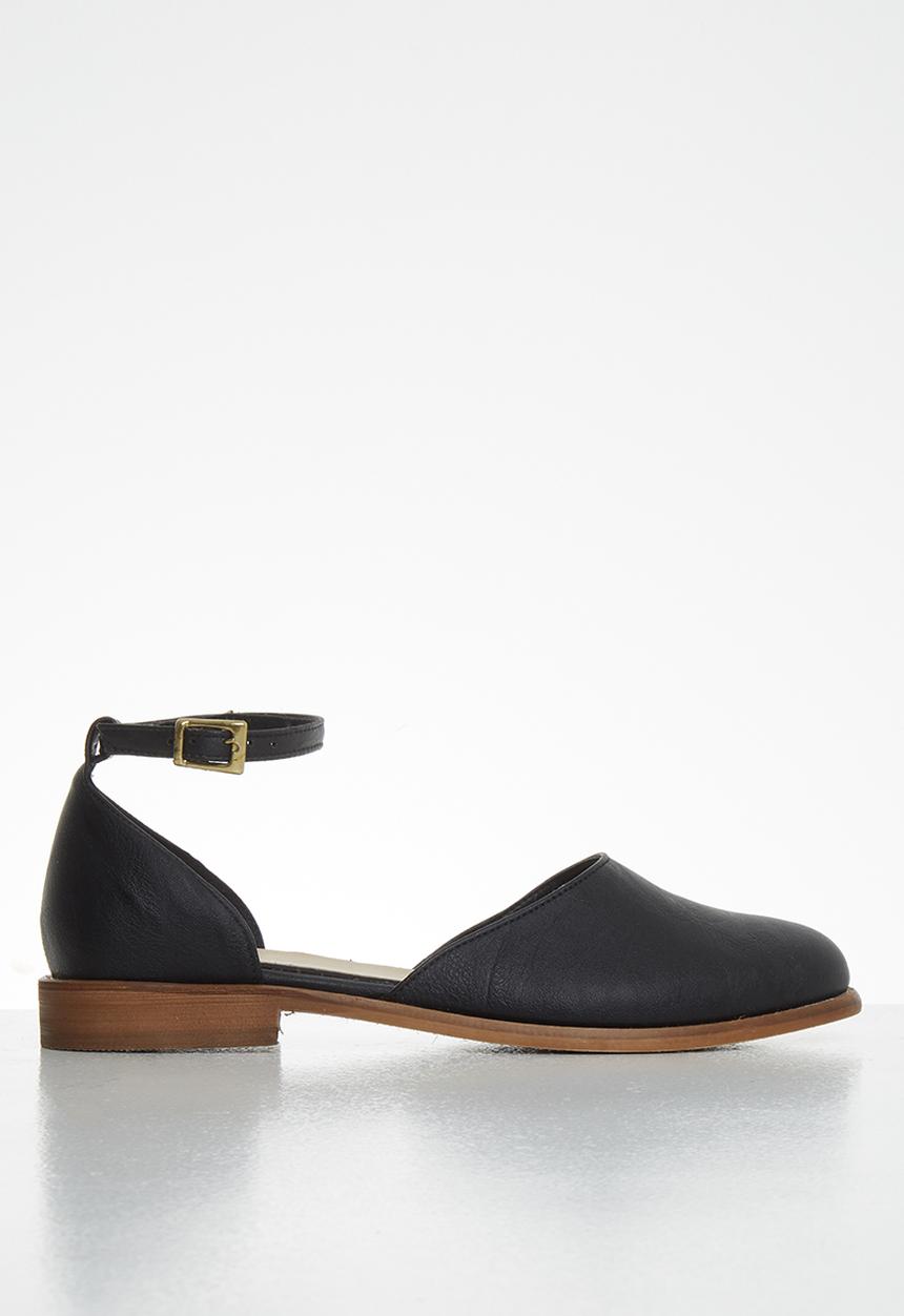 Superbalist - Allina dorsay loafer - black