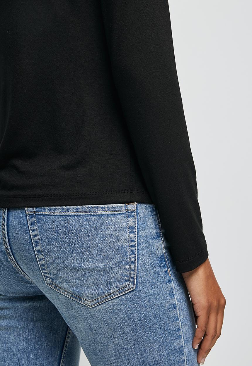 edit - Long sleeve basic square neck tee - black