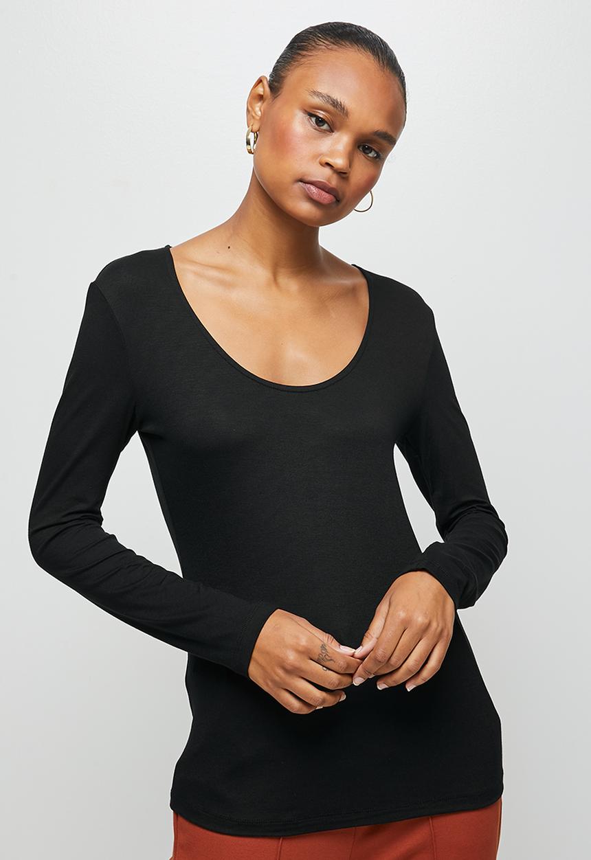 edit - Long sleeve basic scoop neck tee - black