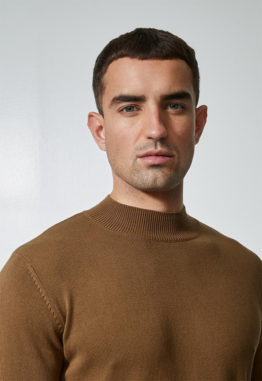 Superbalist - Slim fit high neck knit jersey - brown