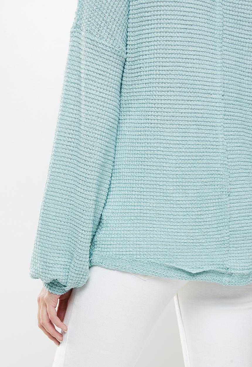 STYLE REPUBLIC - V-neck long sleeve top - sage