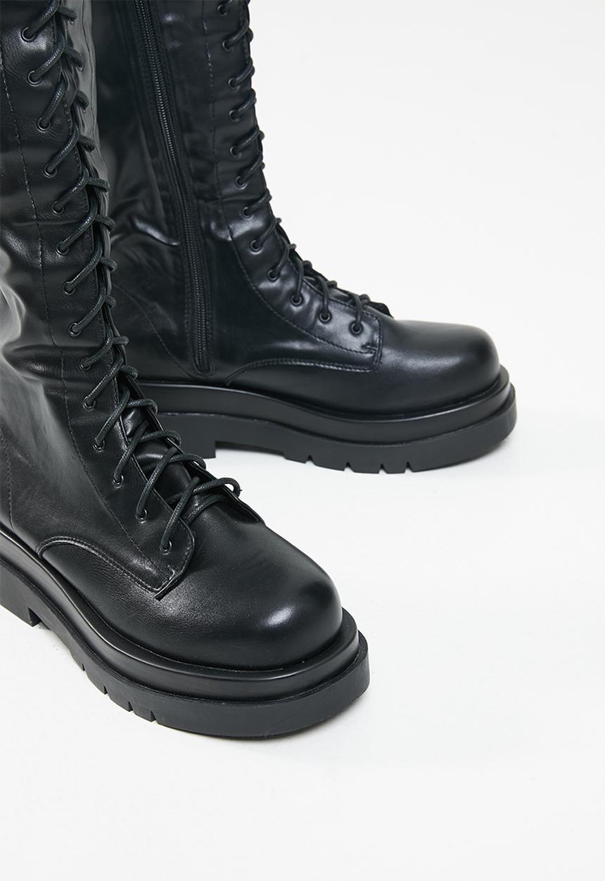 Footwork - Rim chunky combat boot - black