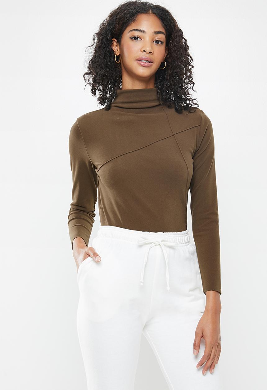 STYLE REPUBLIC - Mock neck long sleeve knit top - brown 