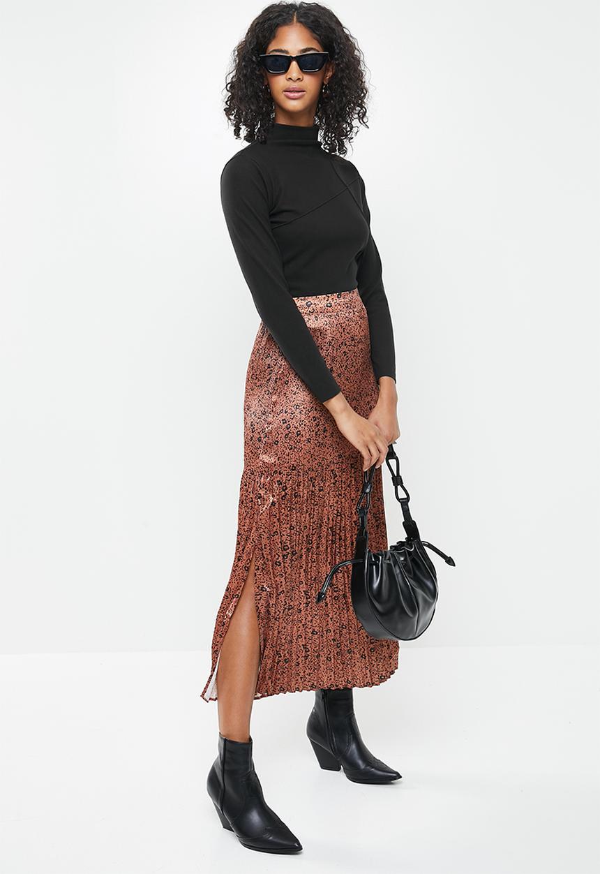 STYLE REPUBLIC - Mock neck long sleeve knit top - black
