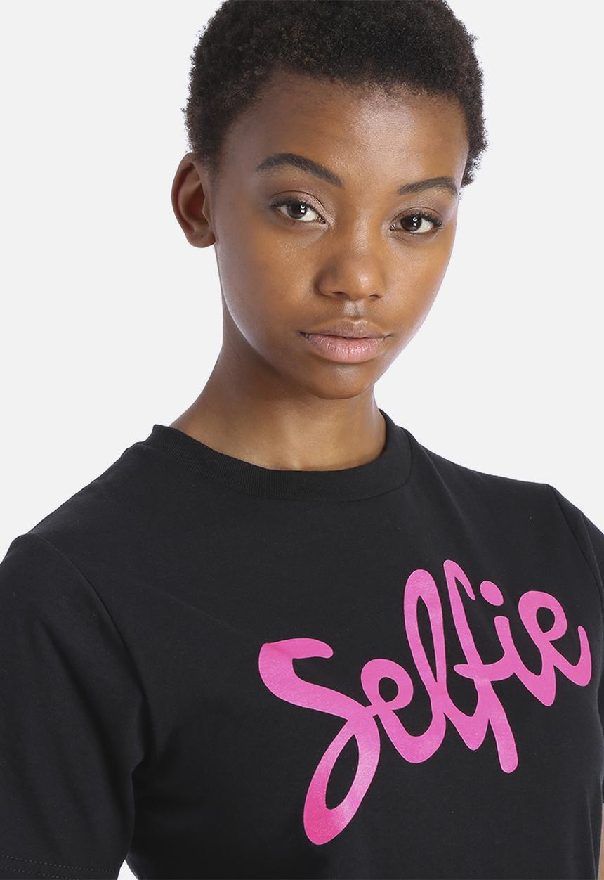 Reason - Selfie Tee