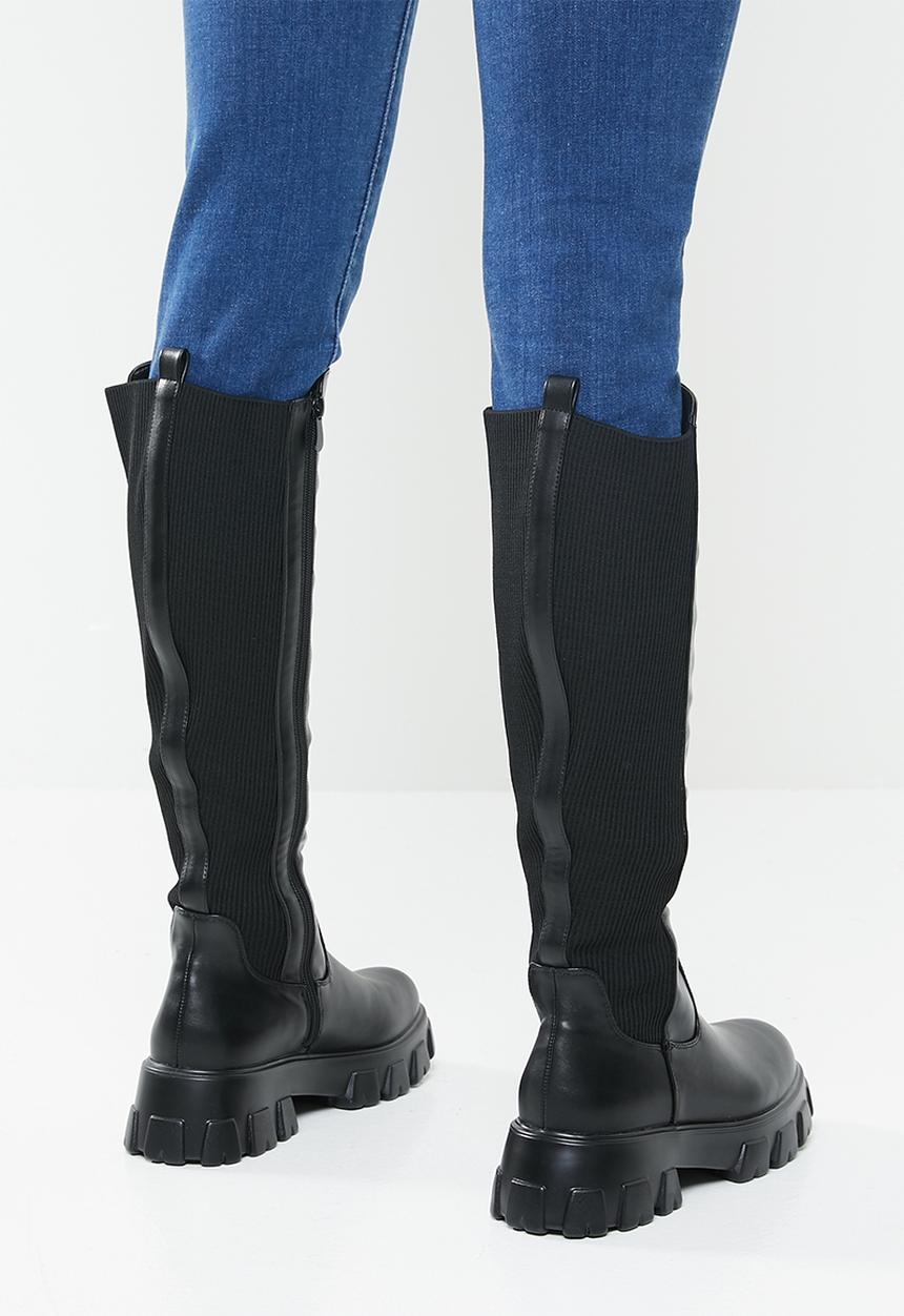 Plum - Luna chunky knee length boot - black