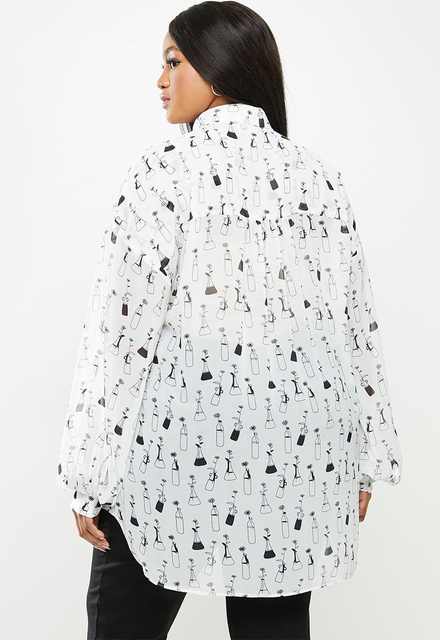 Me&B - Plus vase print essential shirt - white