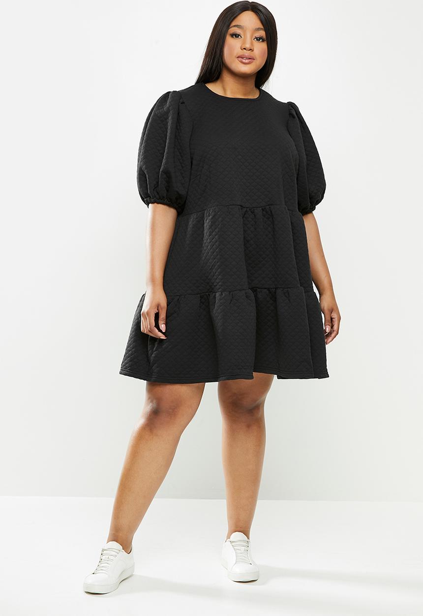 Me&B - Plus tiered quilted knit dress - black