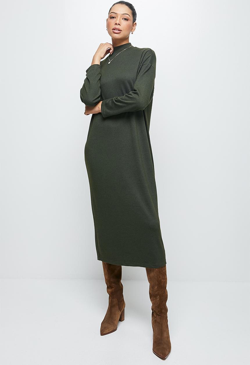 edit - Funnel neck heavy knit collumn dress - khaki