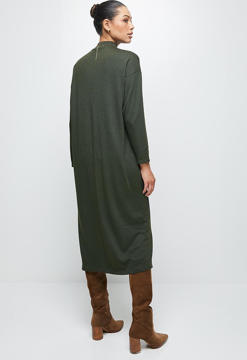 edit - Funnel neck heavy knit collumn dress - khaki