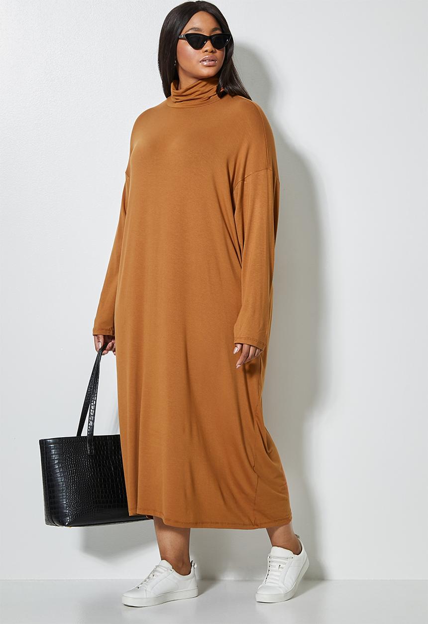 Superbalist - Dropped shoulder poloneck dress - tobacco