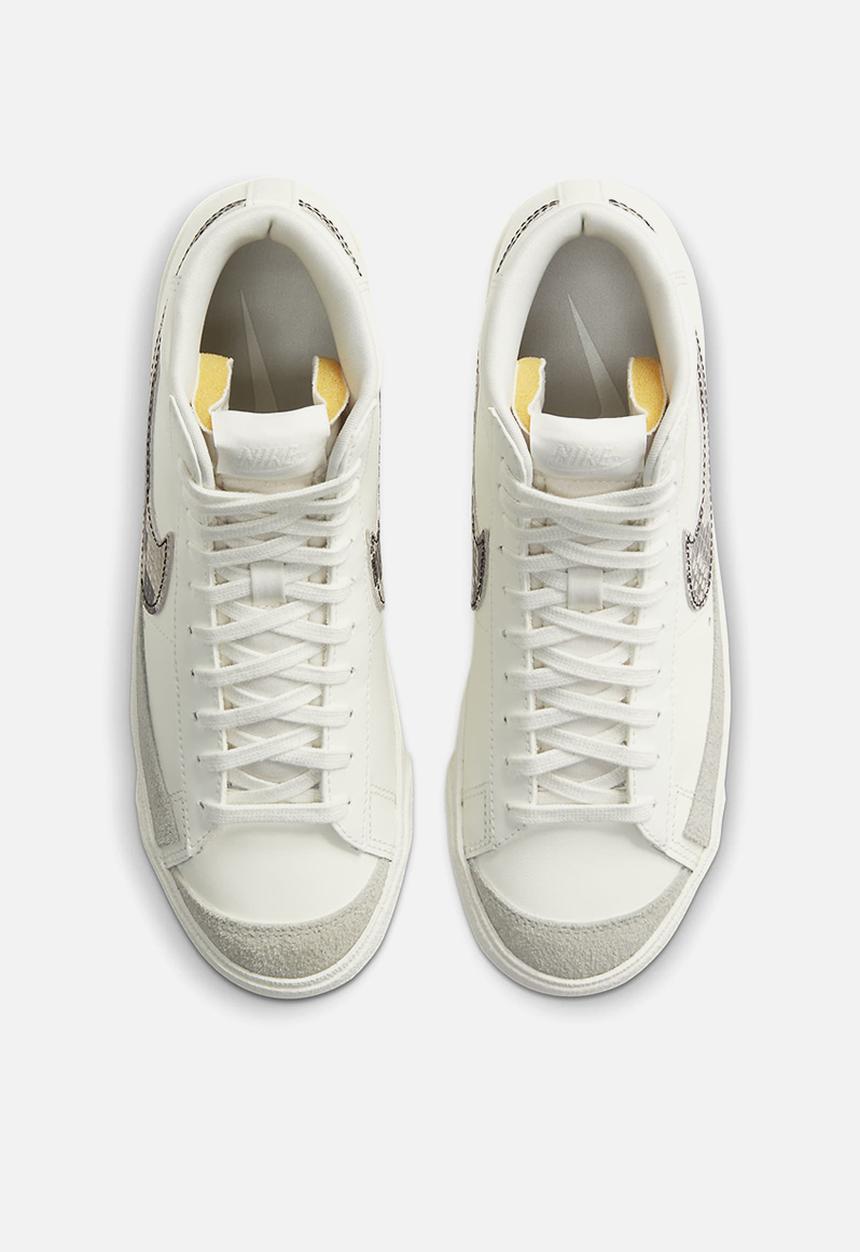 Nike - Nike blazer mid '77 se - da8736-100 - sail/particle beige-sail-sail