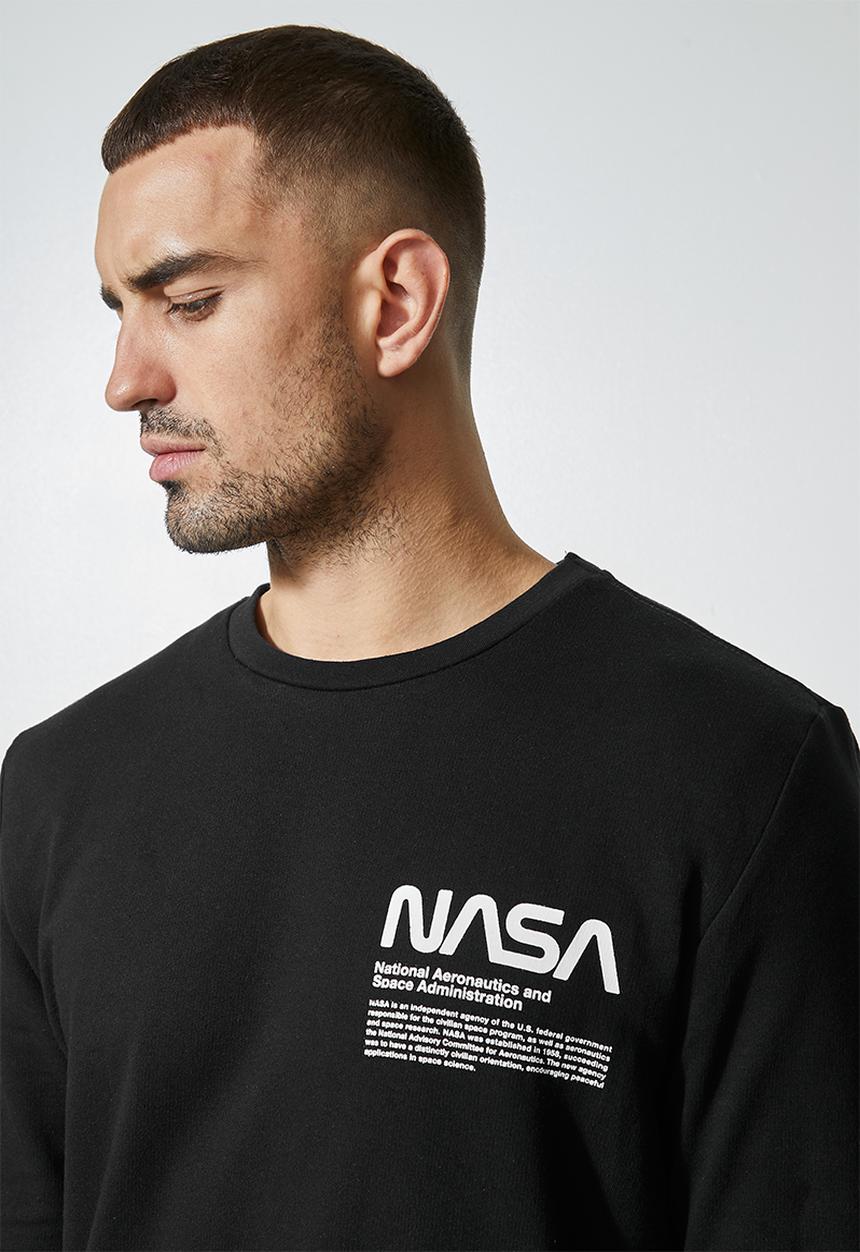 Superbalist - Brewer nasa crew neck sweater - black